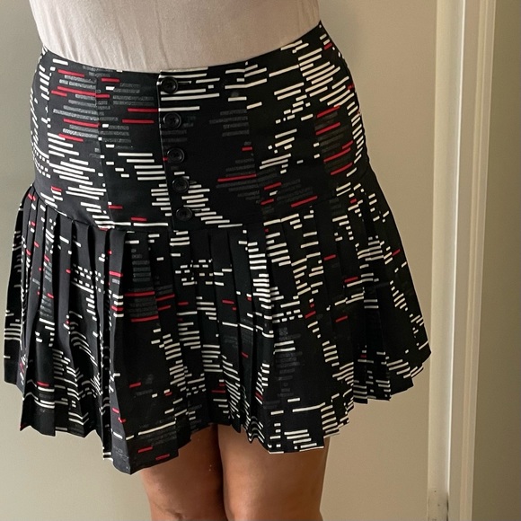 Pleated bottom skirt - Picture 6 of 7